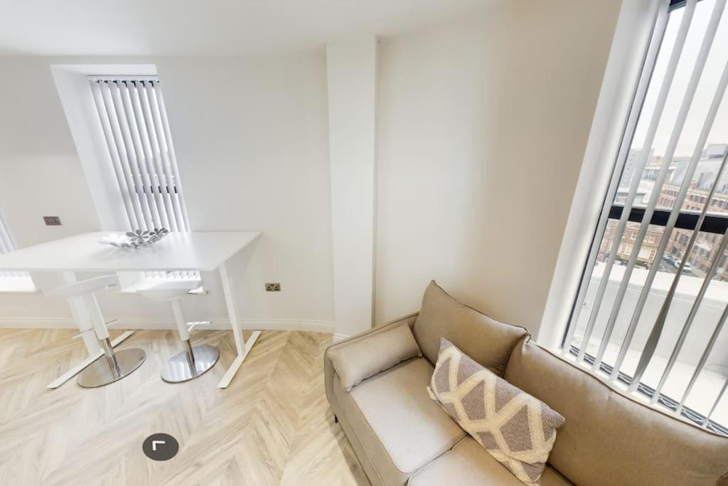 2 Bed Penthouse In The Heart Of Leeds City Centre Near Arenaアパートメント エクステリア 写真